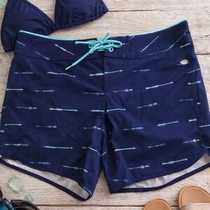 Carve Designs Navy Arrow Board Shorts | Women’s Swim | Size 4